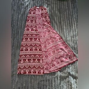 LuLaRoe Burgundy and White Patterned Sleeveless Vest